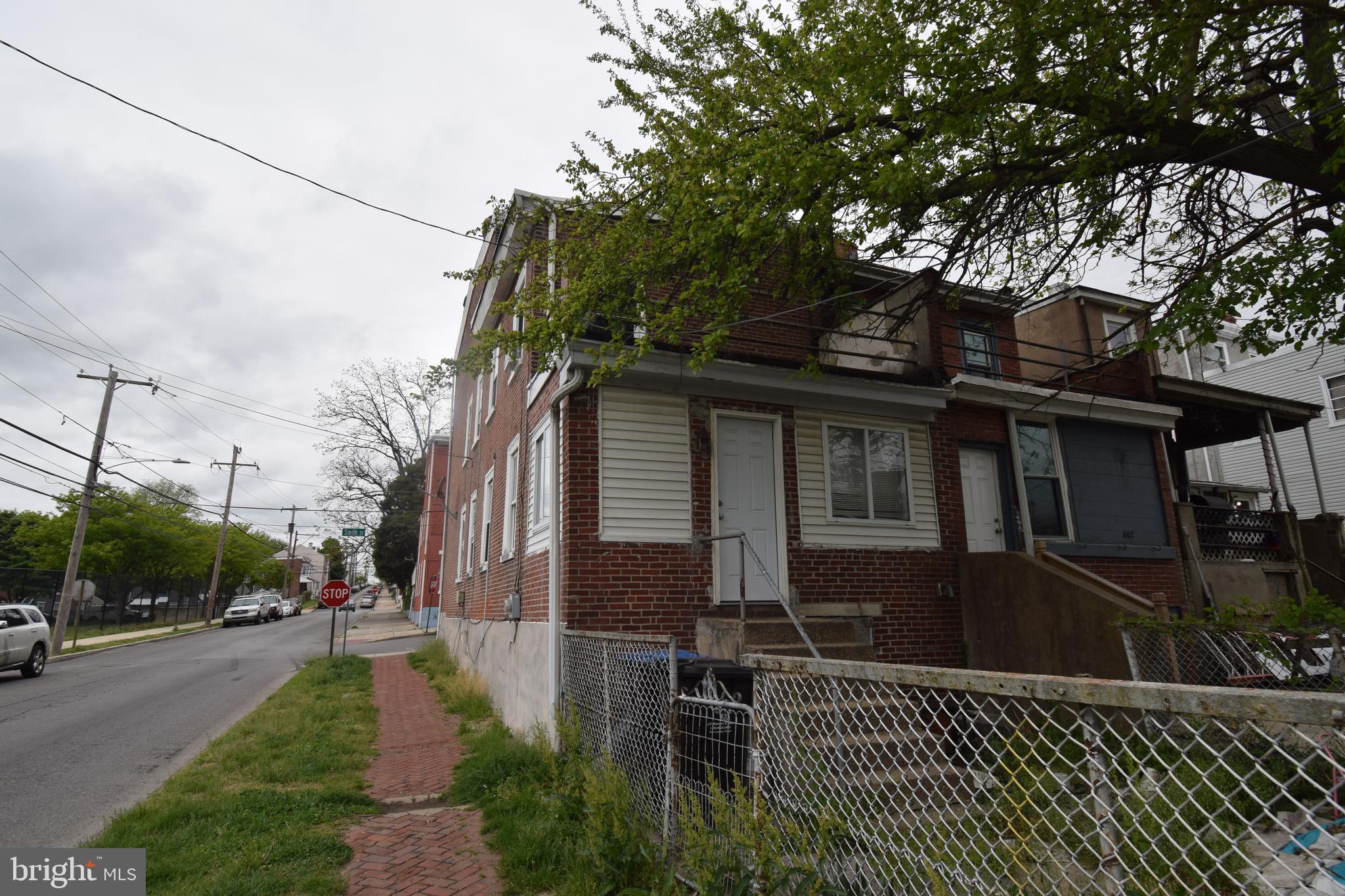 NORRISTOWN - Residential