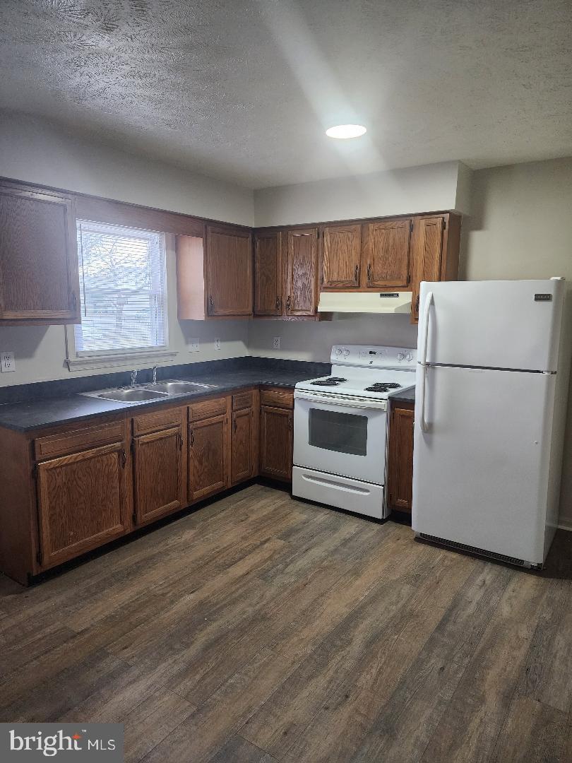 FRONT ROYAL - Residential Lease