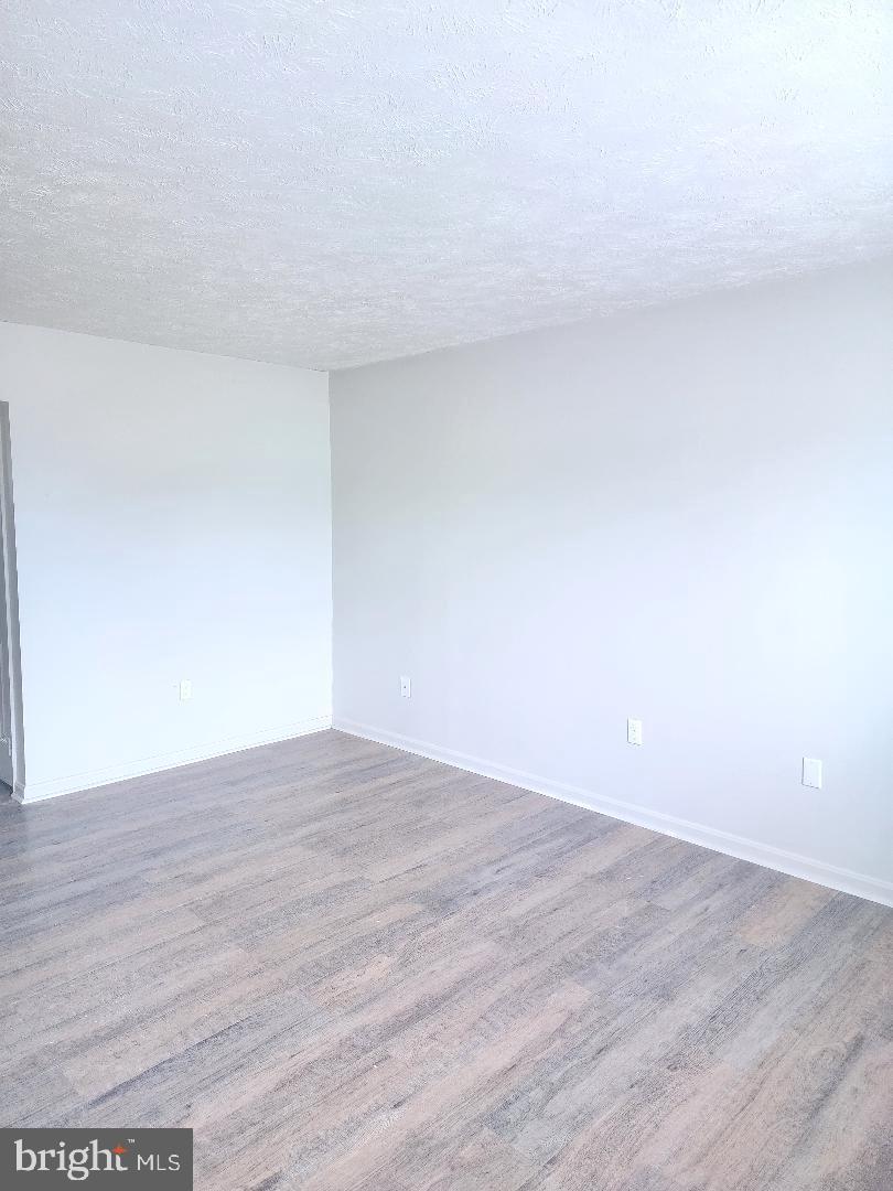 FRONT ROYAL - Residential Lease