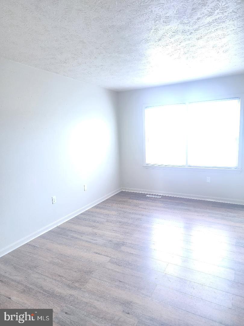 FRONT ROYAL - Residential Lease