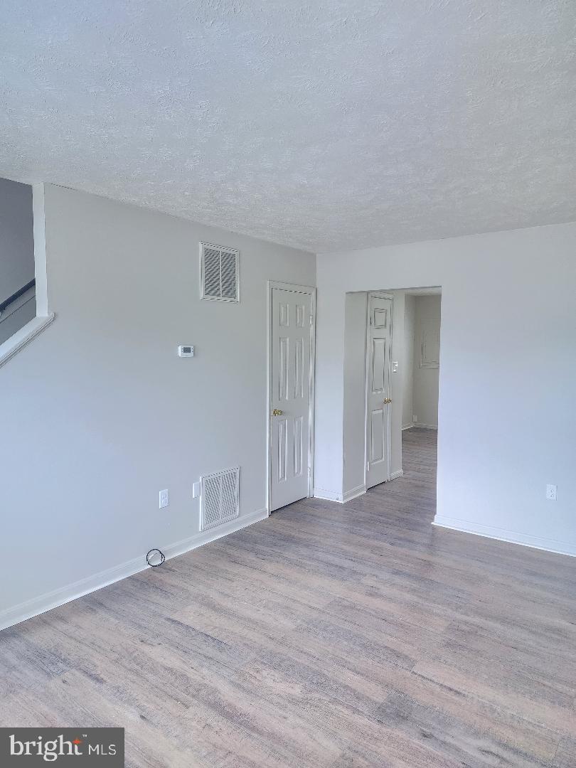 FRONT ROYAL - Residential Lease