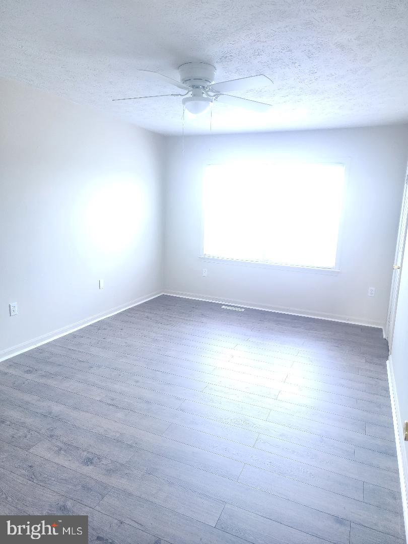 FRONT ROYAL - Residential Lease