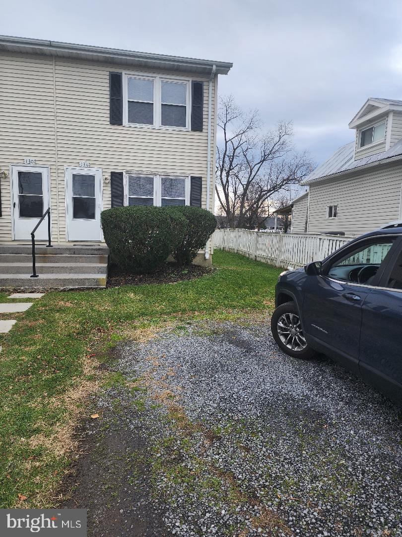 FRONT ROYAL - Residential Lease