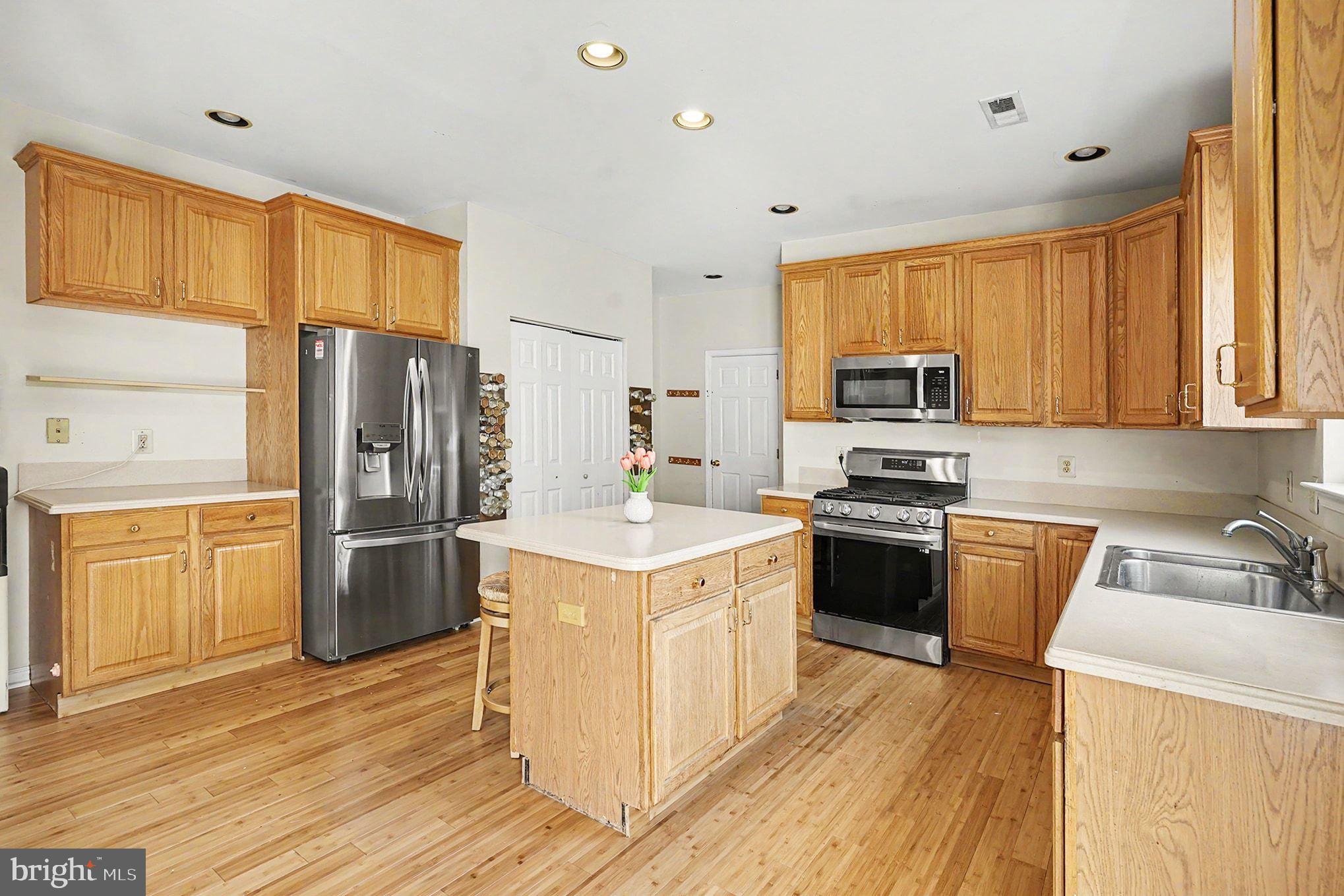 FAIRCREST ESTATES - Residential