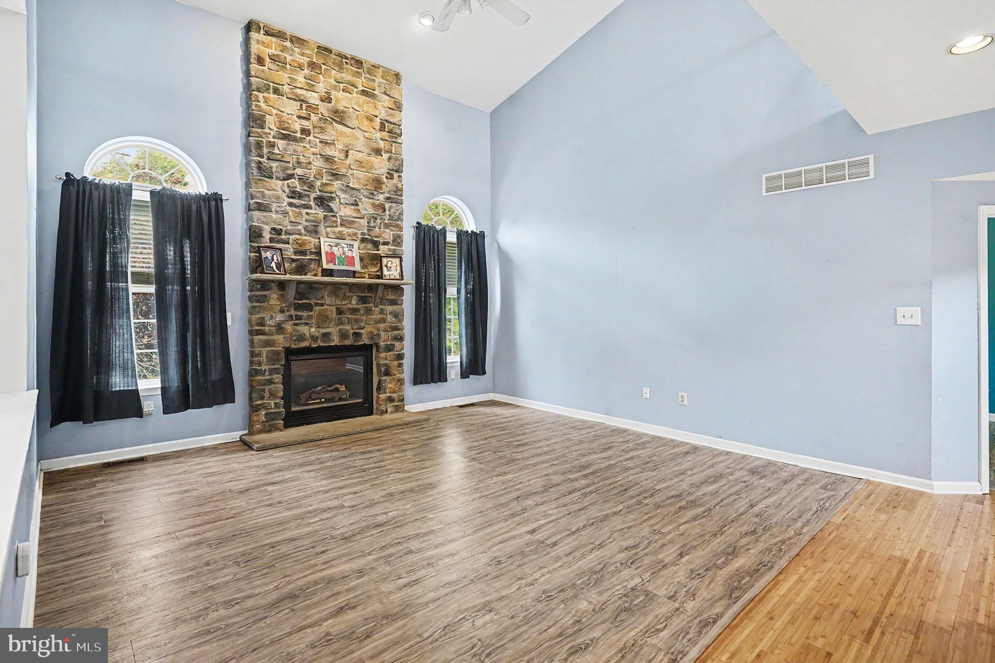 FAIRCREST ESTATES - Residential