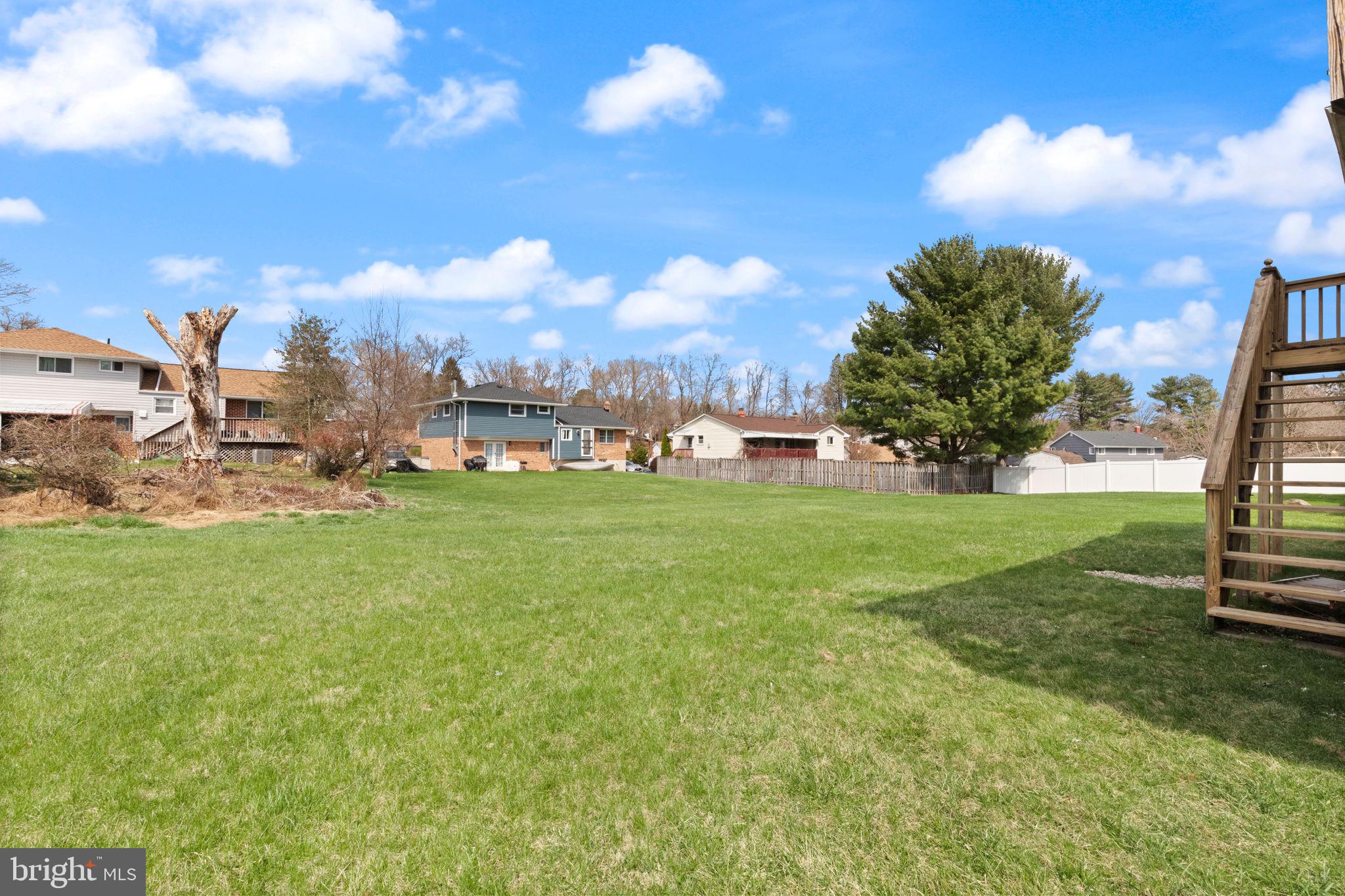 KINGS POINT - Residential