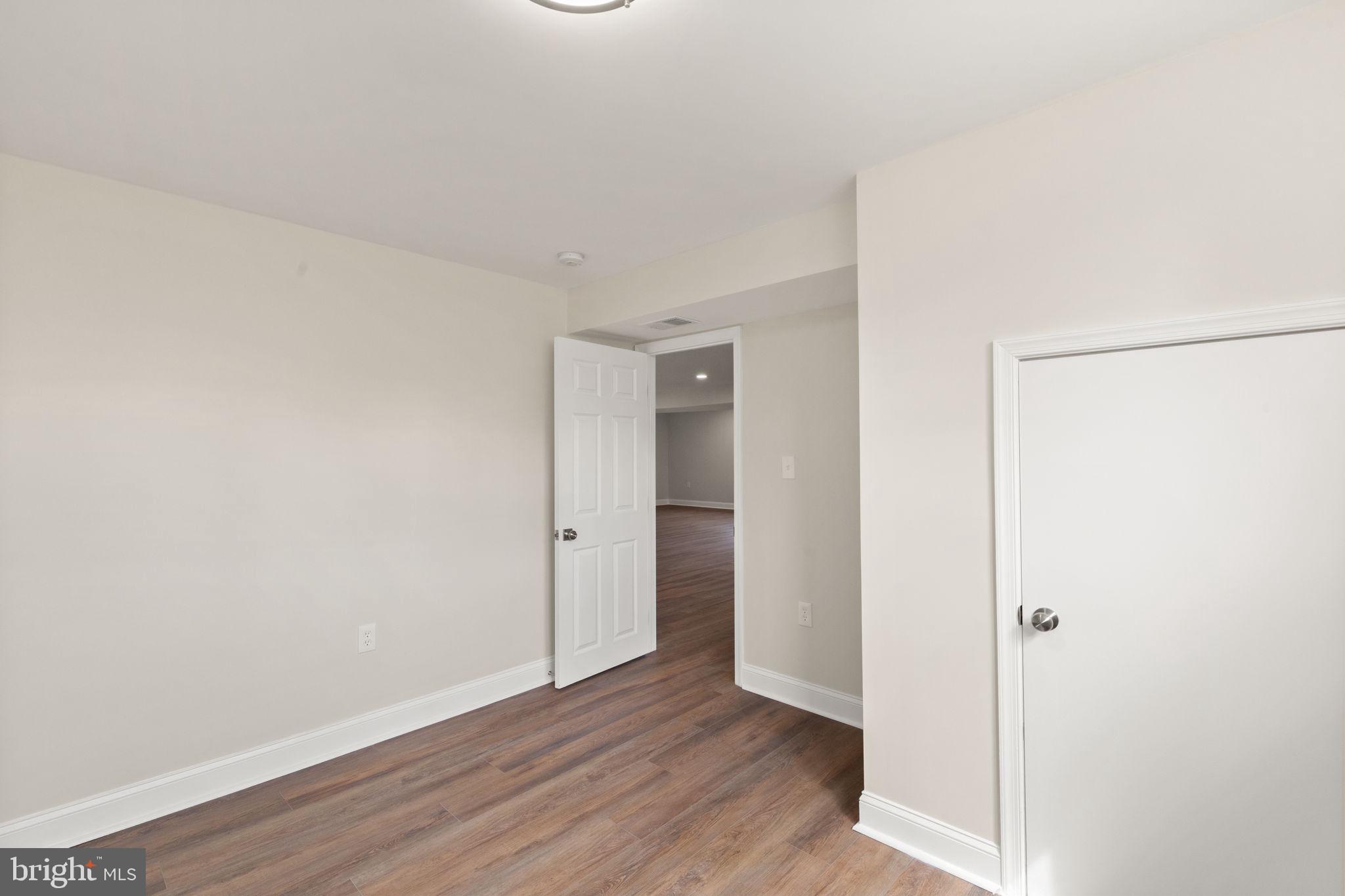 KINGS POINT - Residential