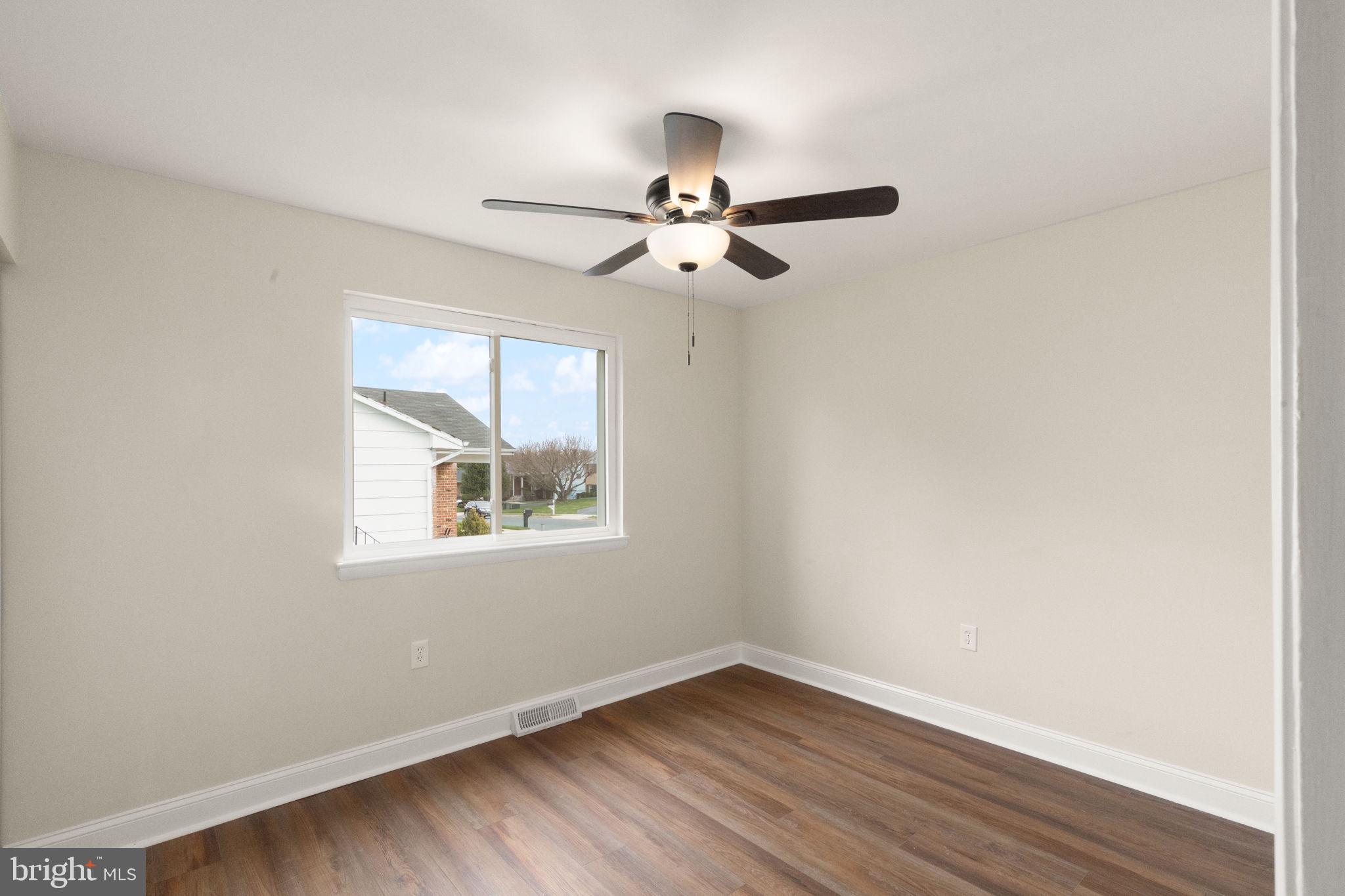 KINGS POINT - Residential