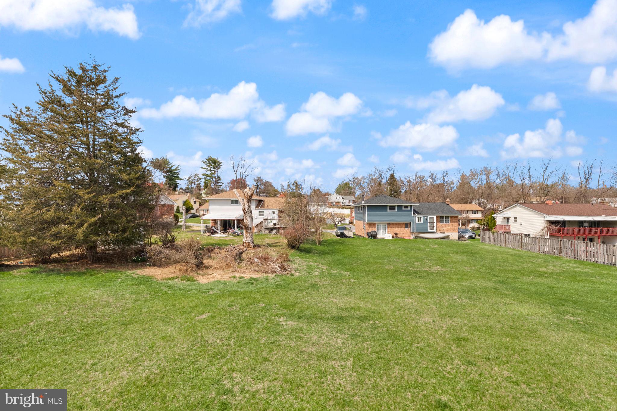 KINGS POINT - Residential