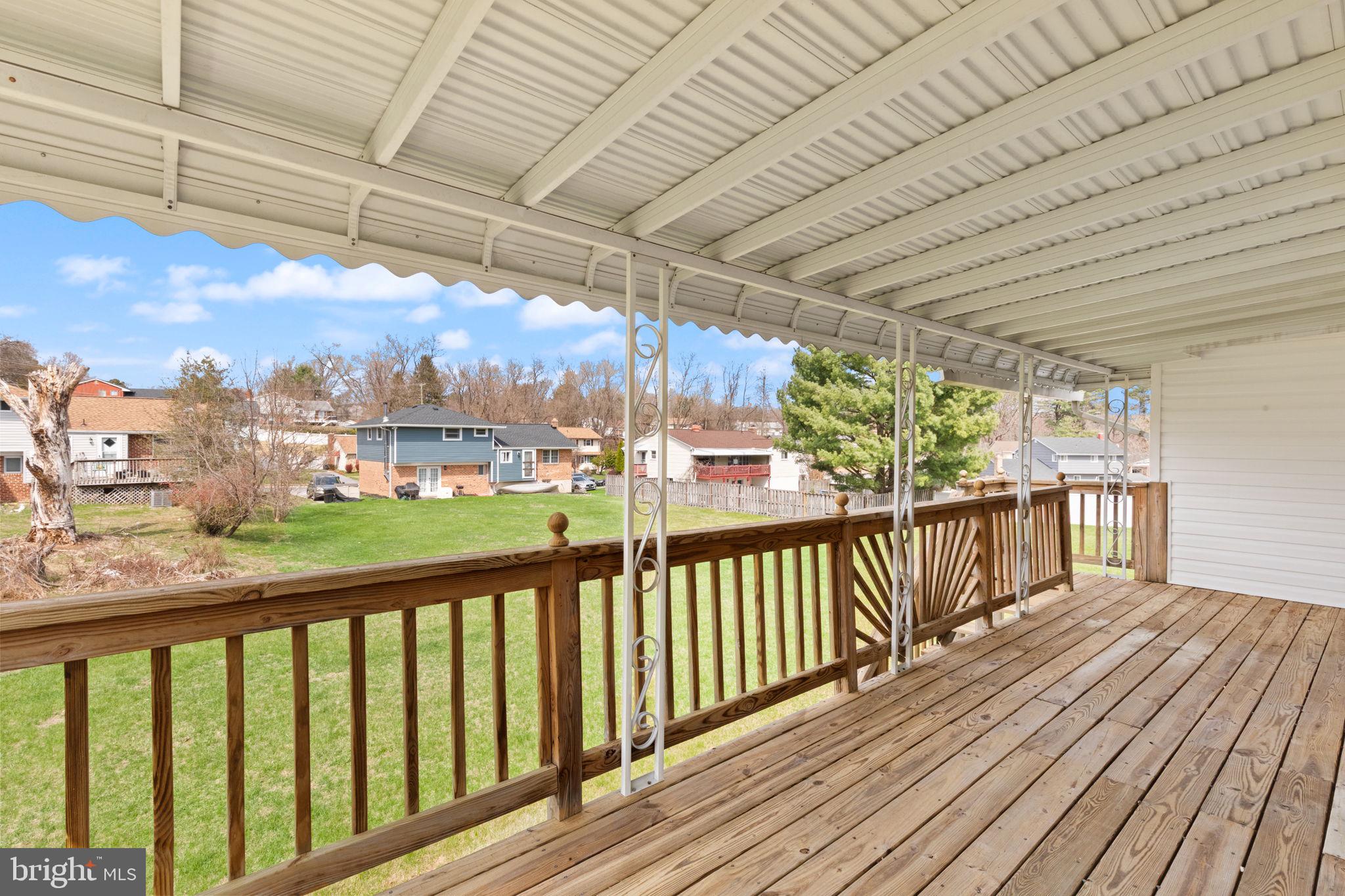 KINGS POINT - Residential