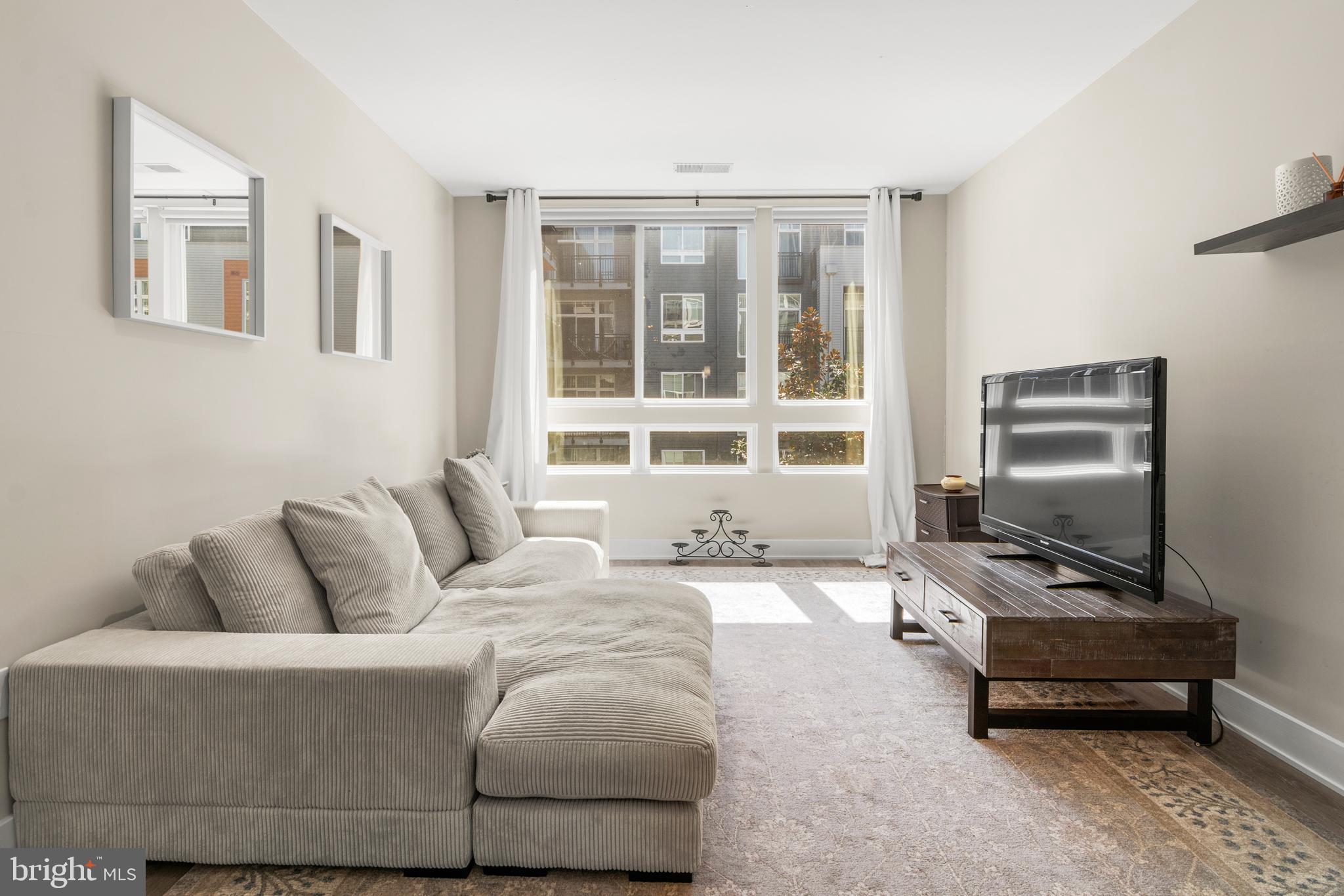145 RIVERHAVEN DRIVE 358