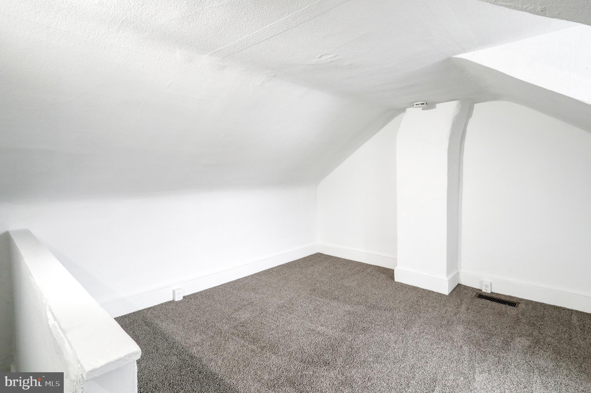 LANCASTER - Residential