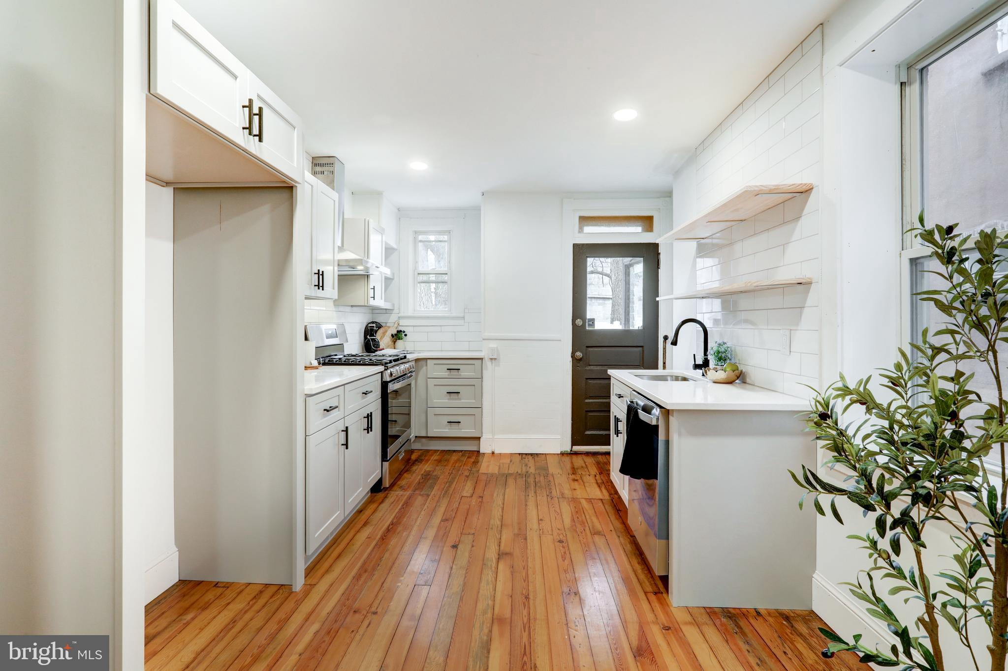 LANCASTER - Residential