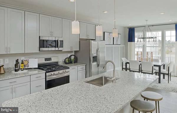 STONEHAVEN - Residential Lease