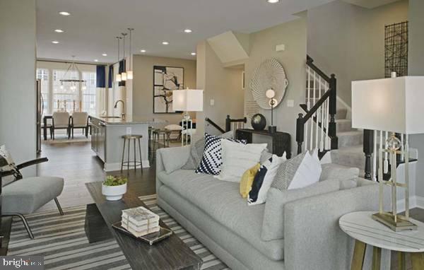 STONEHAVEN - Residential Lease