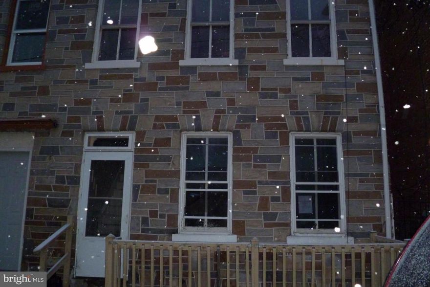 End row townhome with 3 possibly 4 bedroom home with fenced back yard large living room and dining room.  Needs new owner has great potential. HUD home sold ''As Is''. Case #441-907323. Ask your agent for details and submit all offers at www.hudhomestore.com See also www.MMREM.com for more details-also known as Chronos Solutions. FHA Insured escrow. Buyer pays both transfer taxes.