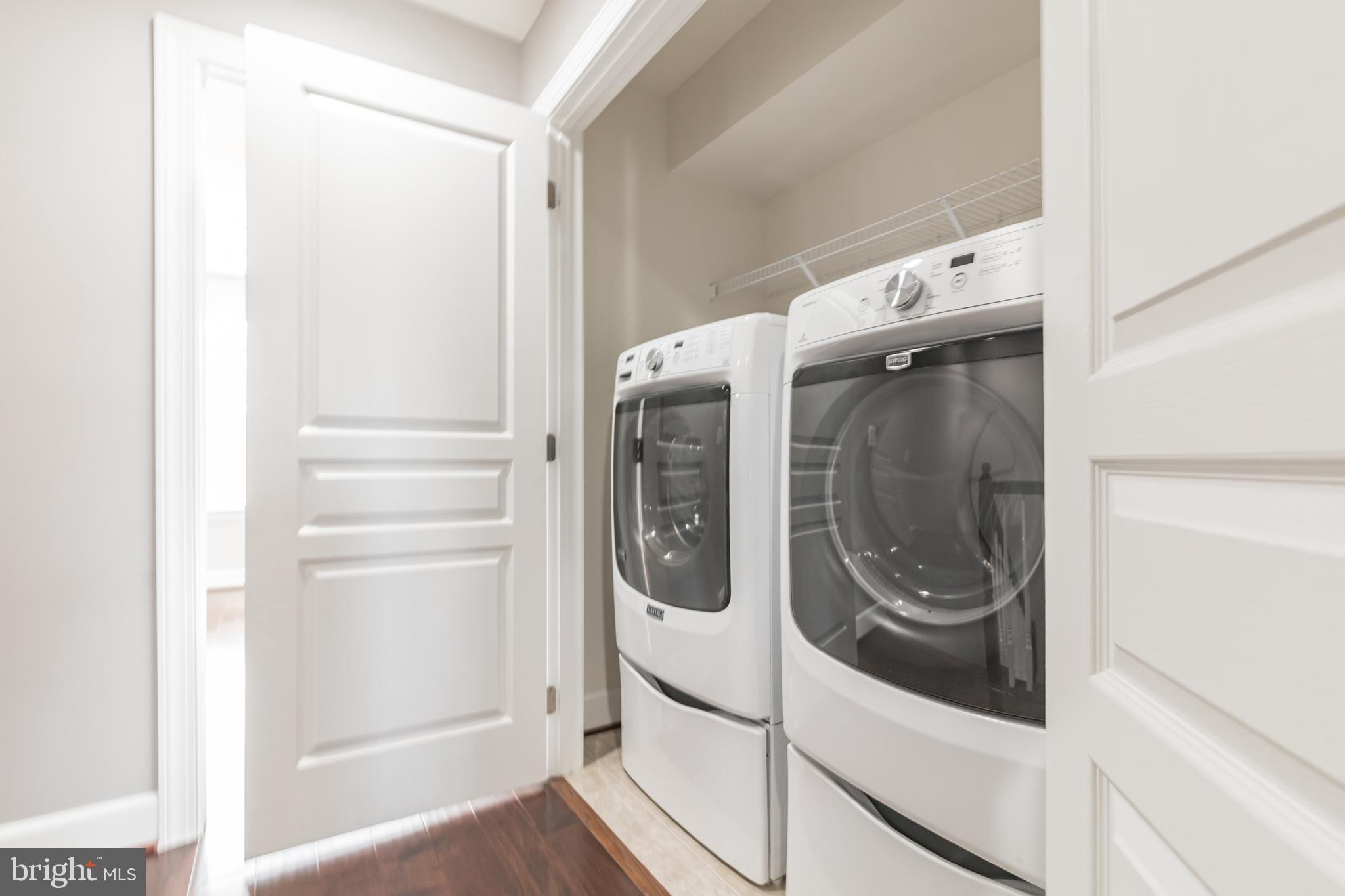 BRADLEY SQUARE - Residential