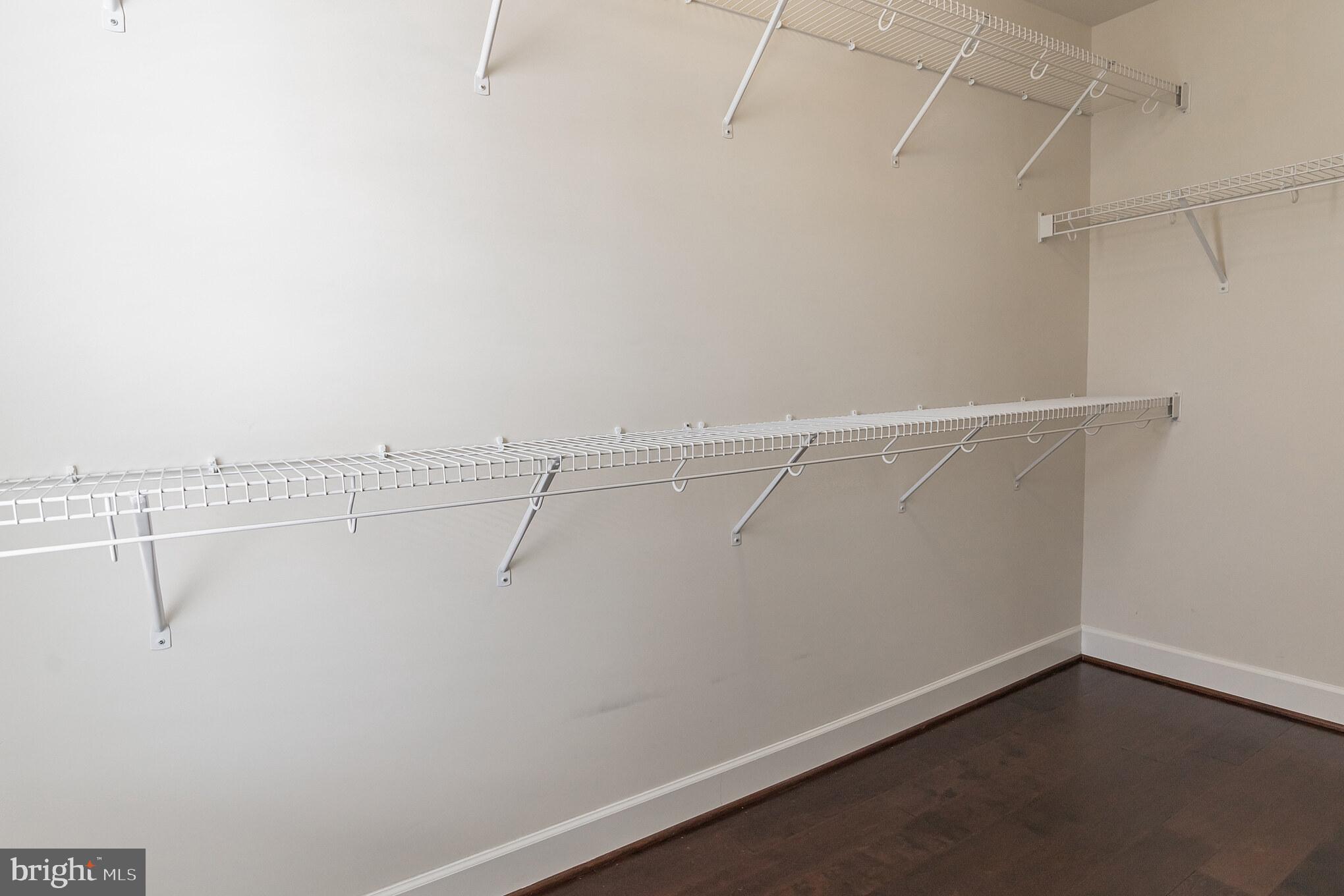 BRADLEY SQUARE - Residential