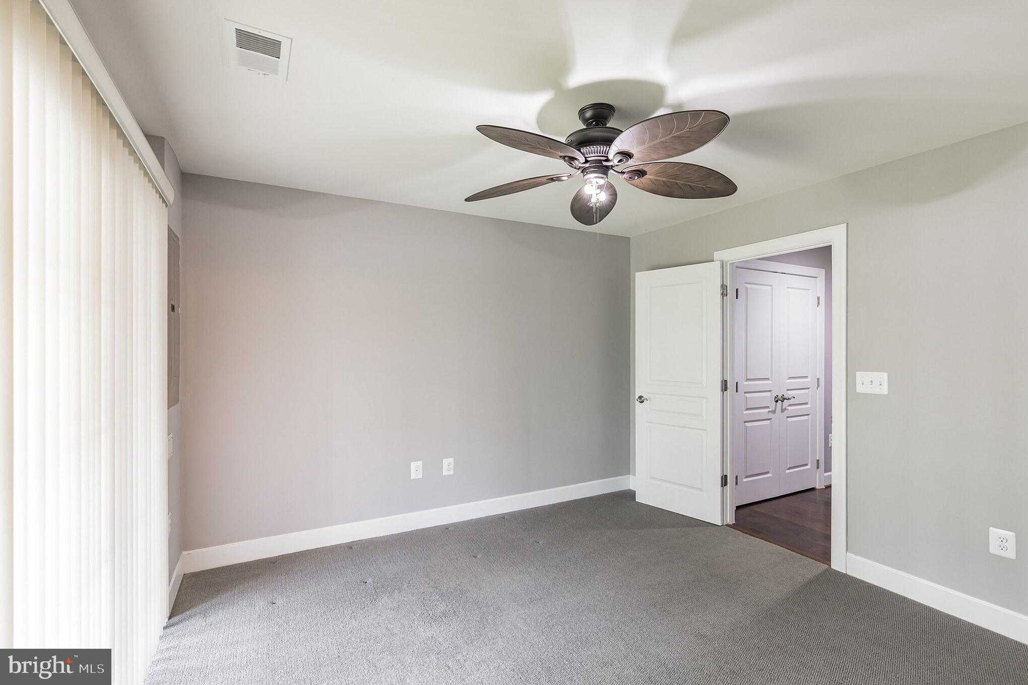 BRADLEY SQUARE - Residential