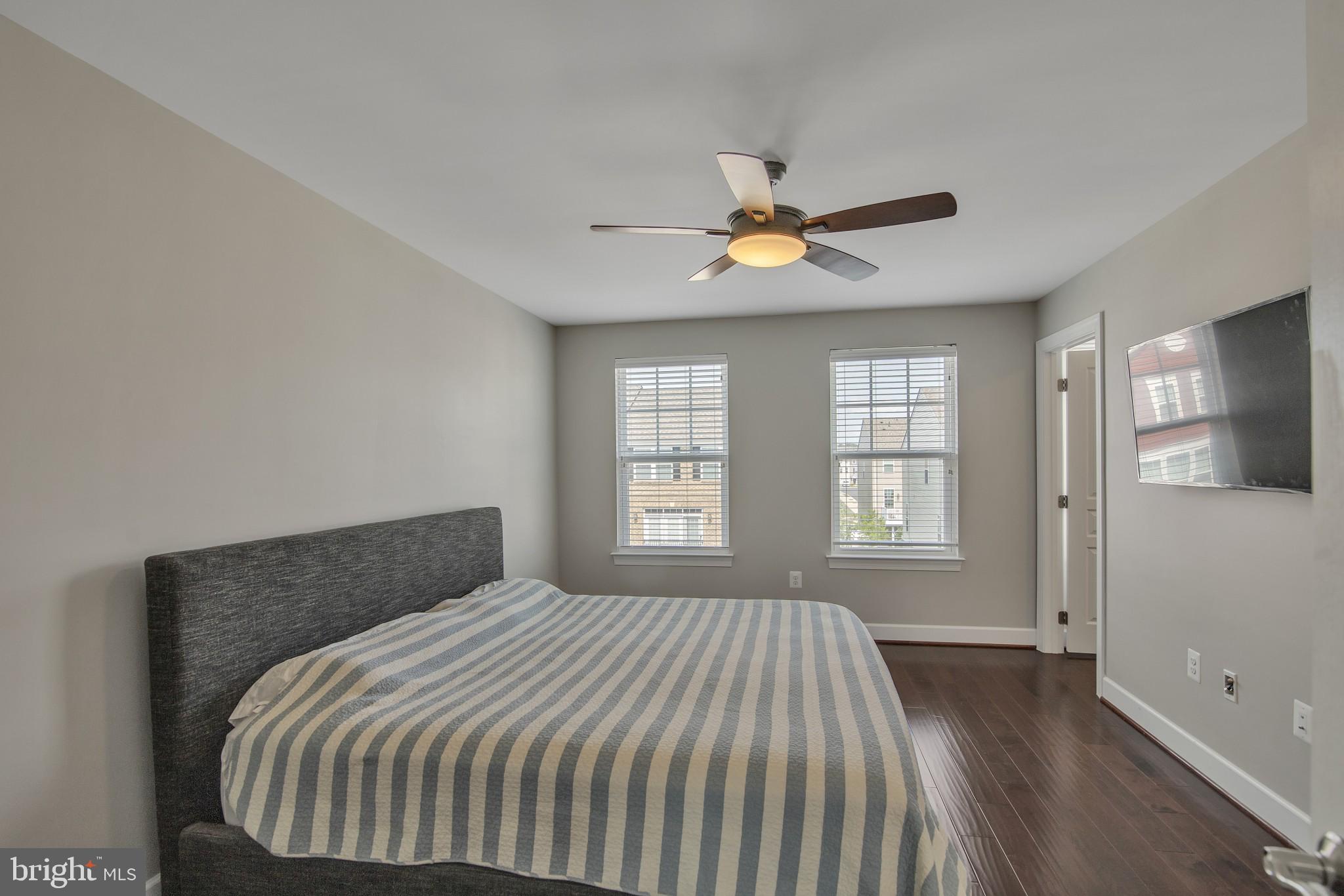 BRADLEY SQUARE - Residential