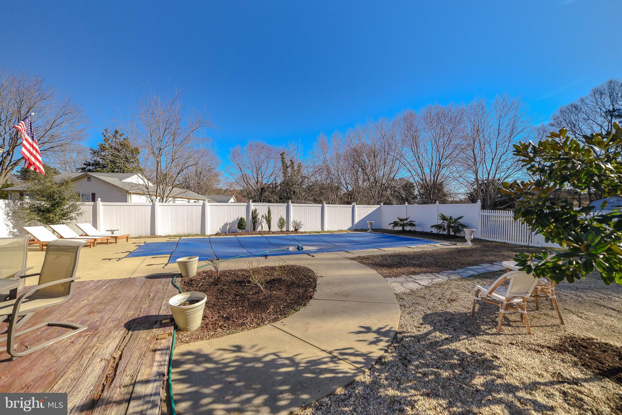 ANCHORAGE ACRES - Residential