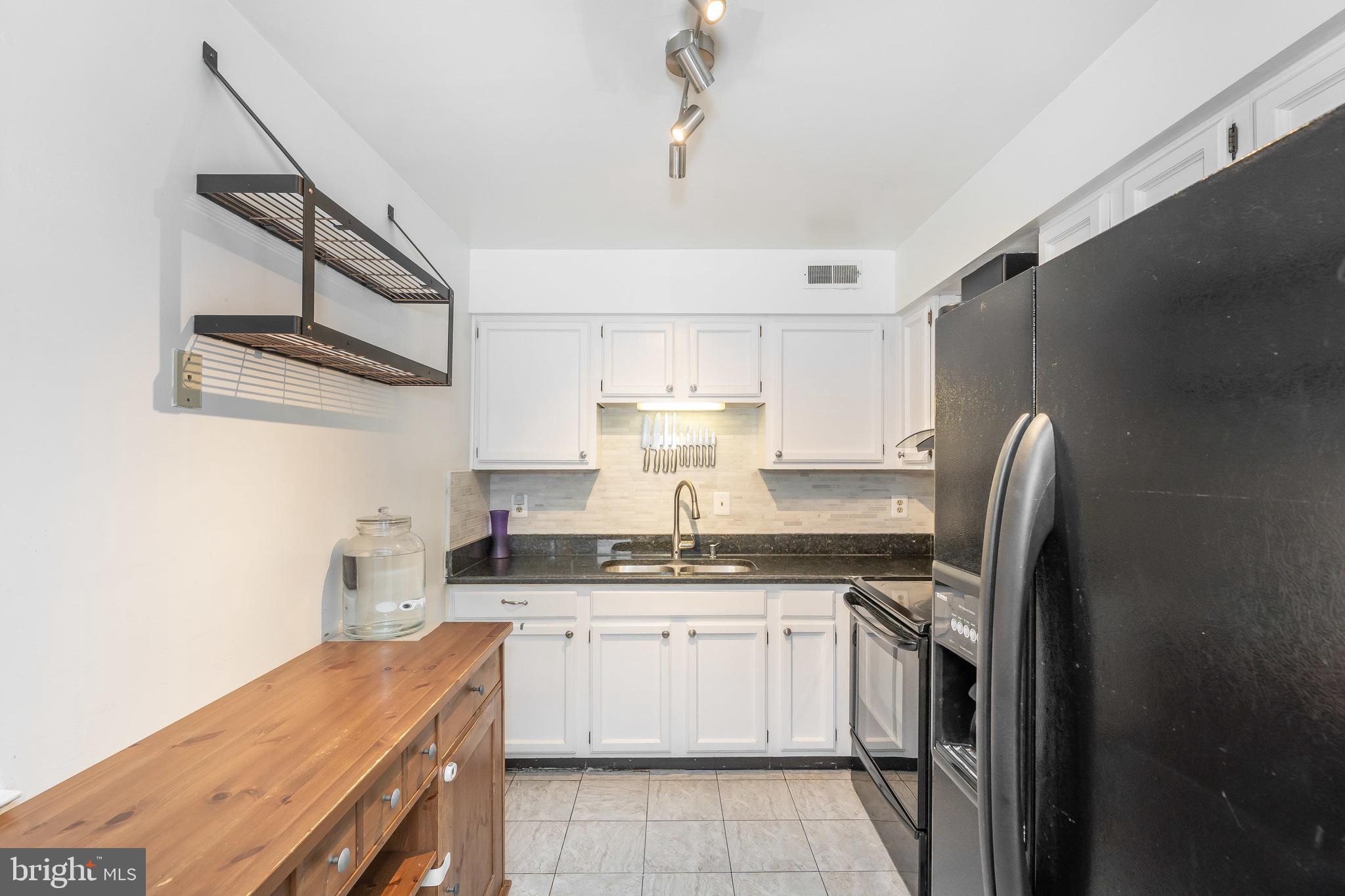 FAIRLAND - Residential