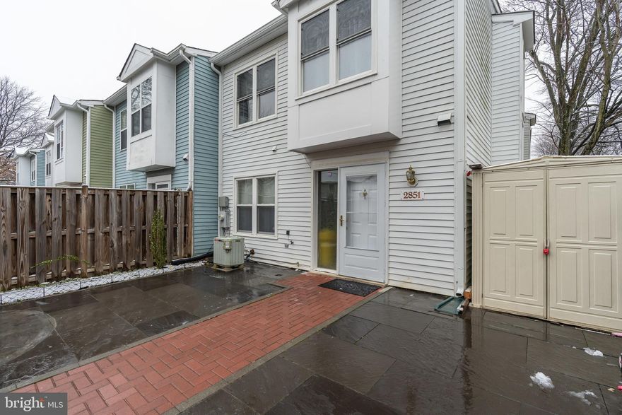 Come and visit this 2 levels end unit townhouse in the heart of silver spring,   It is located close to route  29 and 200.     The townhouse has a fenced-in yard and spacious front yard to relax after a long day of work or entertain your friends and family in the summer, fall or spring.   Bring  the pickiest buyer  and you won't be disappointed