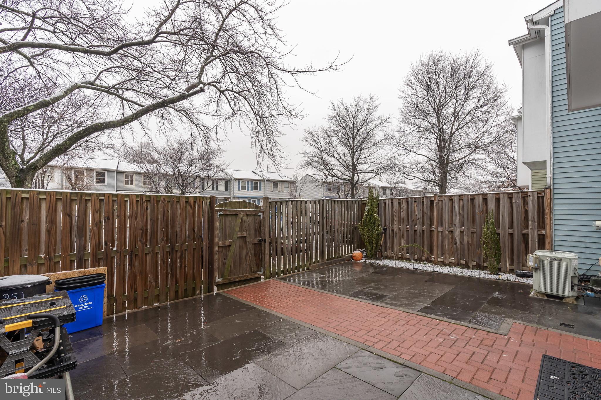 FAIRLAND - Residential