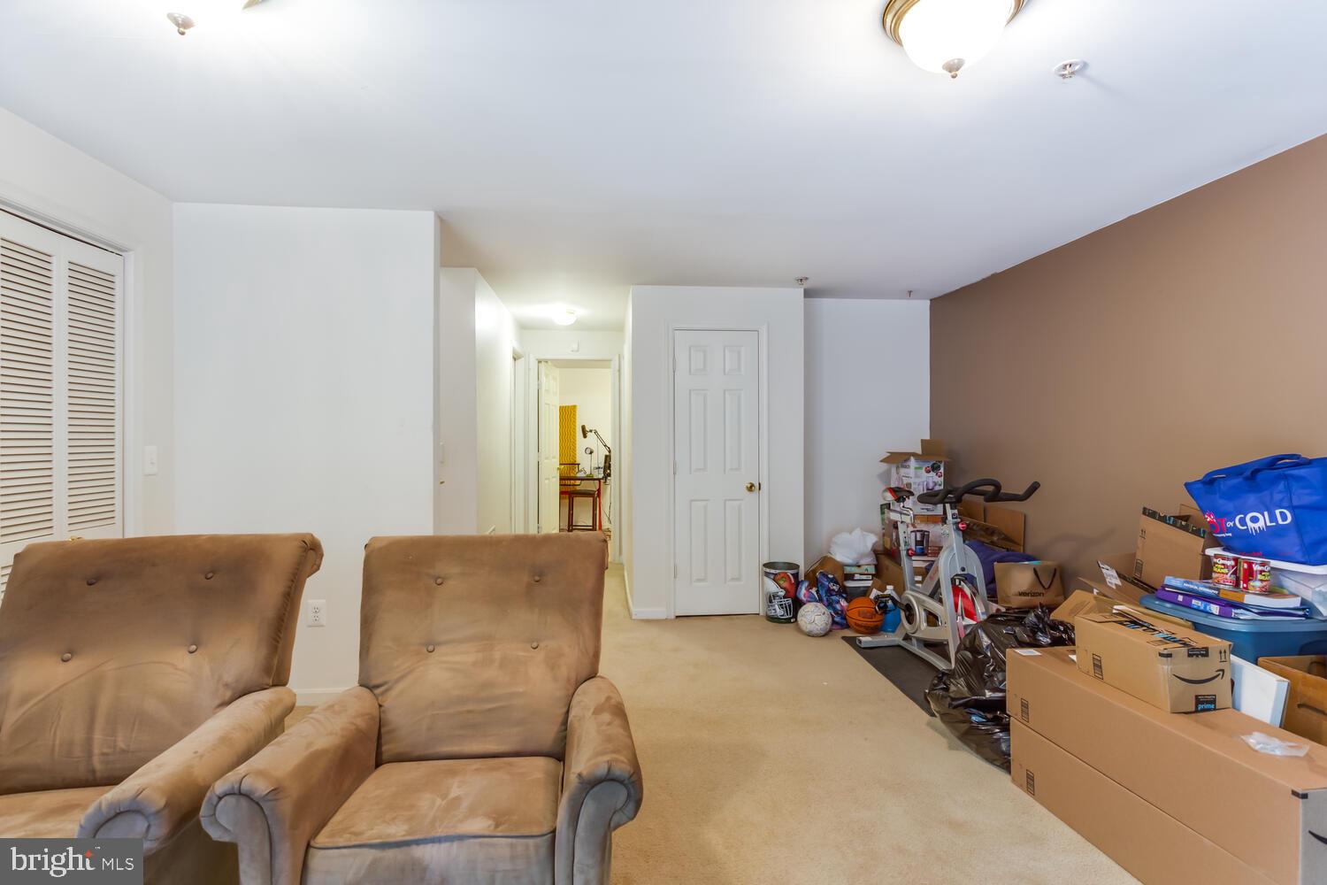 ASPEN WOODS - Residential