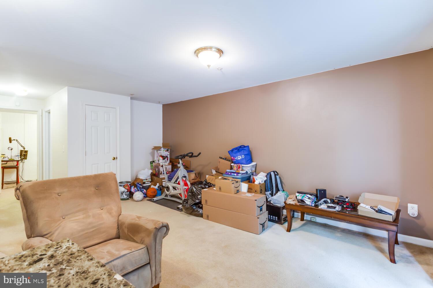 ASPEN WOODS - Residential