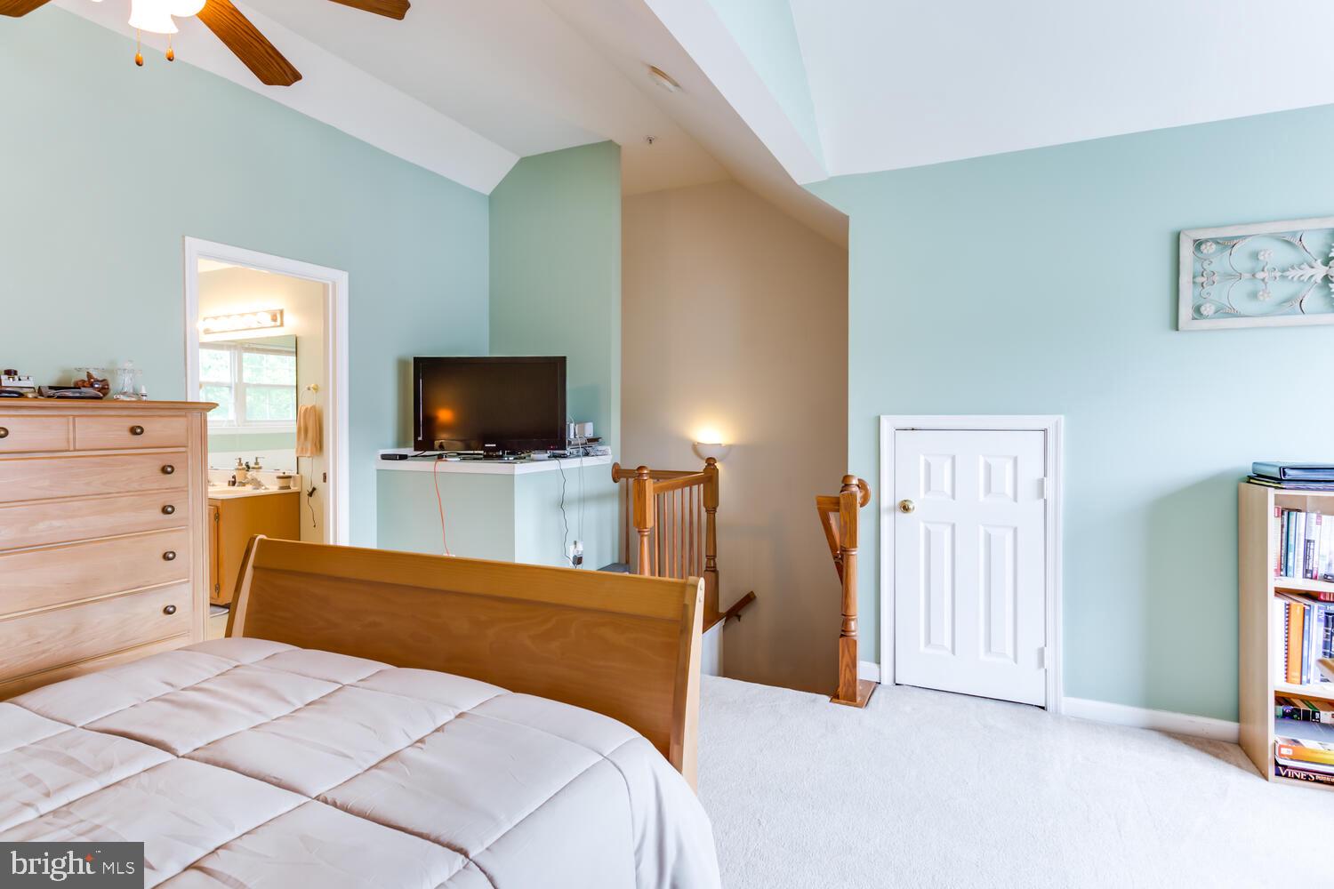 ASPEN WOODS - Residential