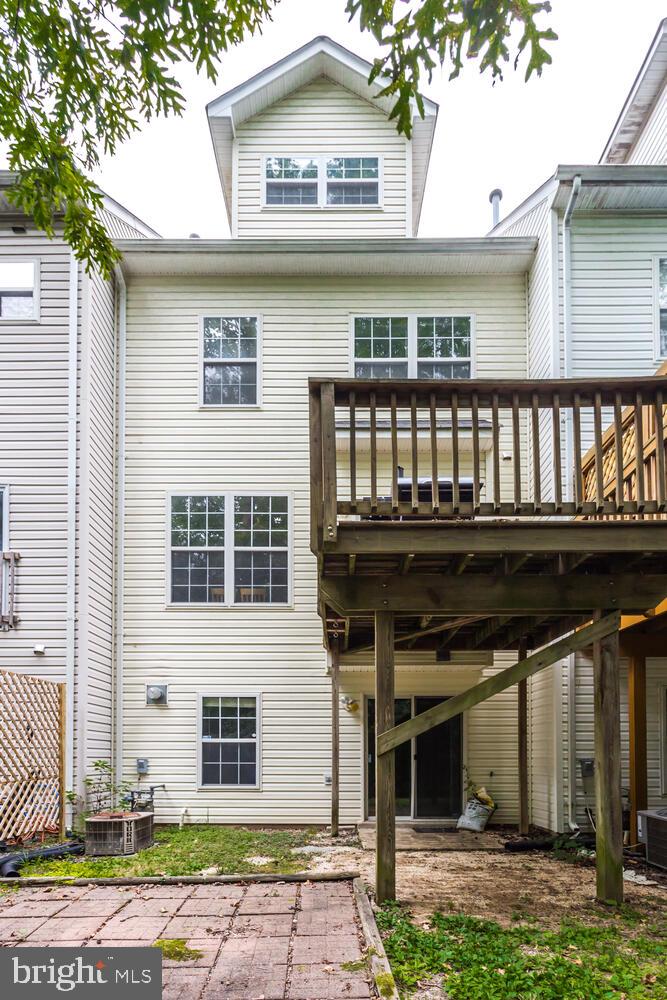 ASPEN WOODS - Residential