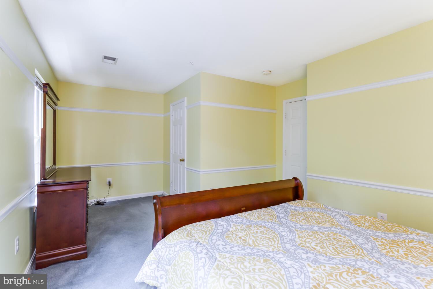 ASPEN WOODS - Residential