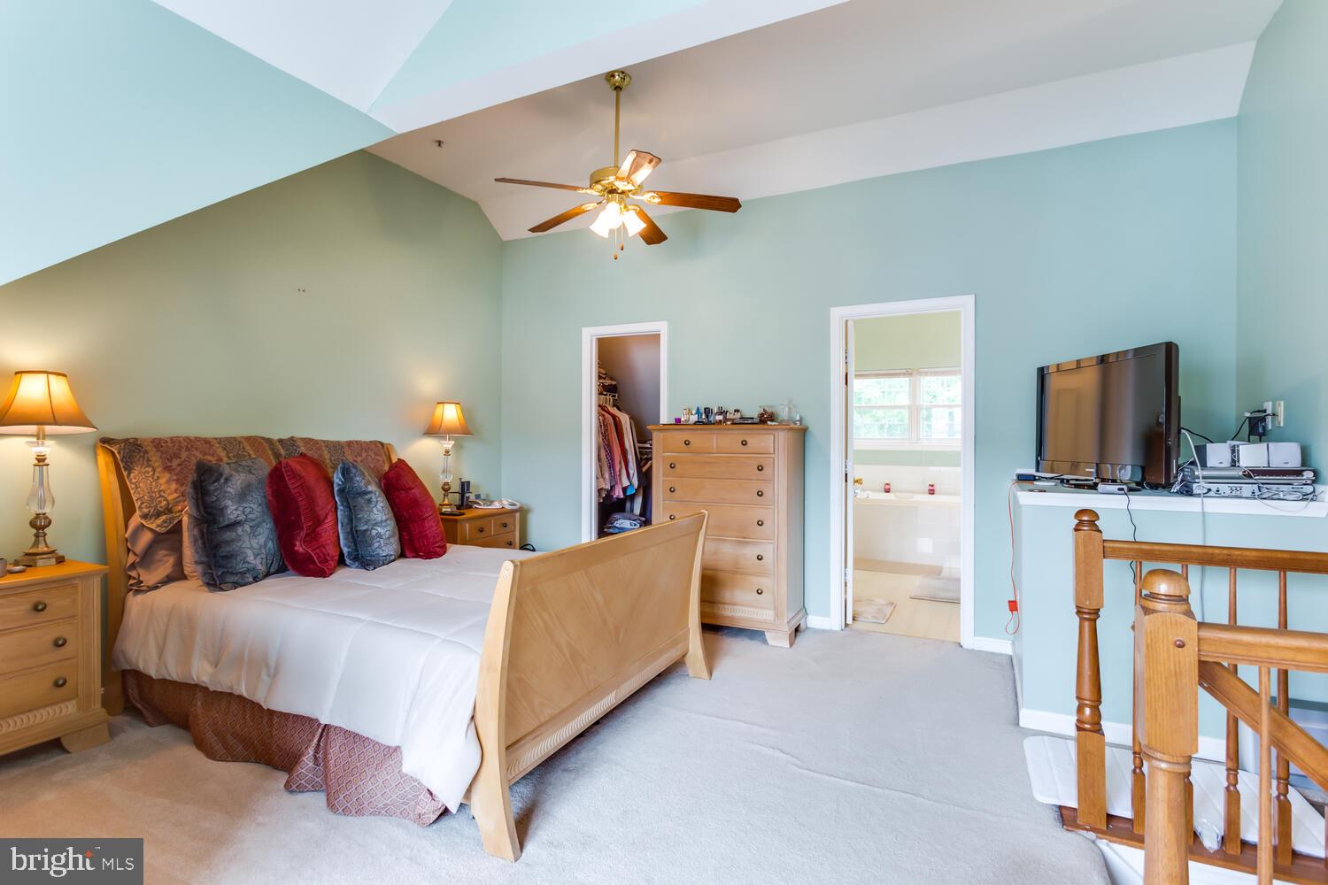 ASPEN WOODS - Residential