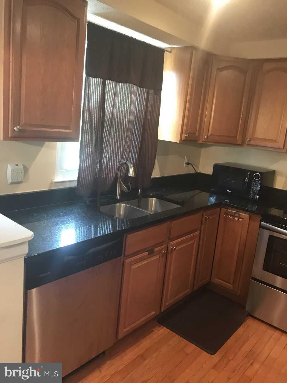 CAMBRIDGE SQUARE - Residential