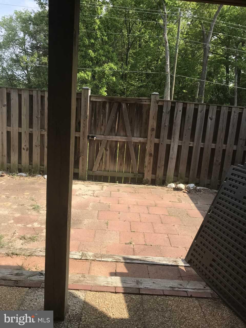 CAMBRIDGE SQUARE - Residential