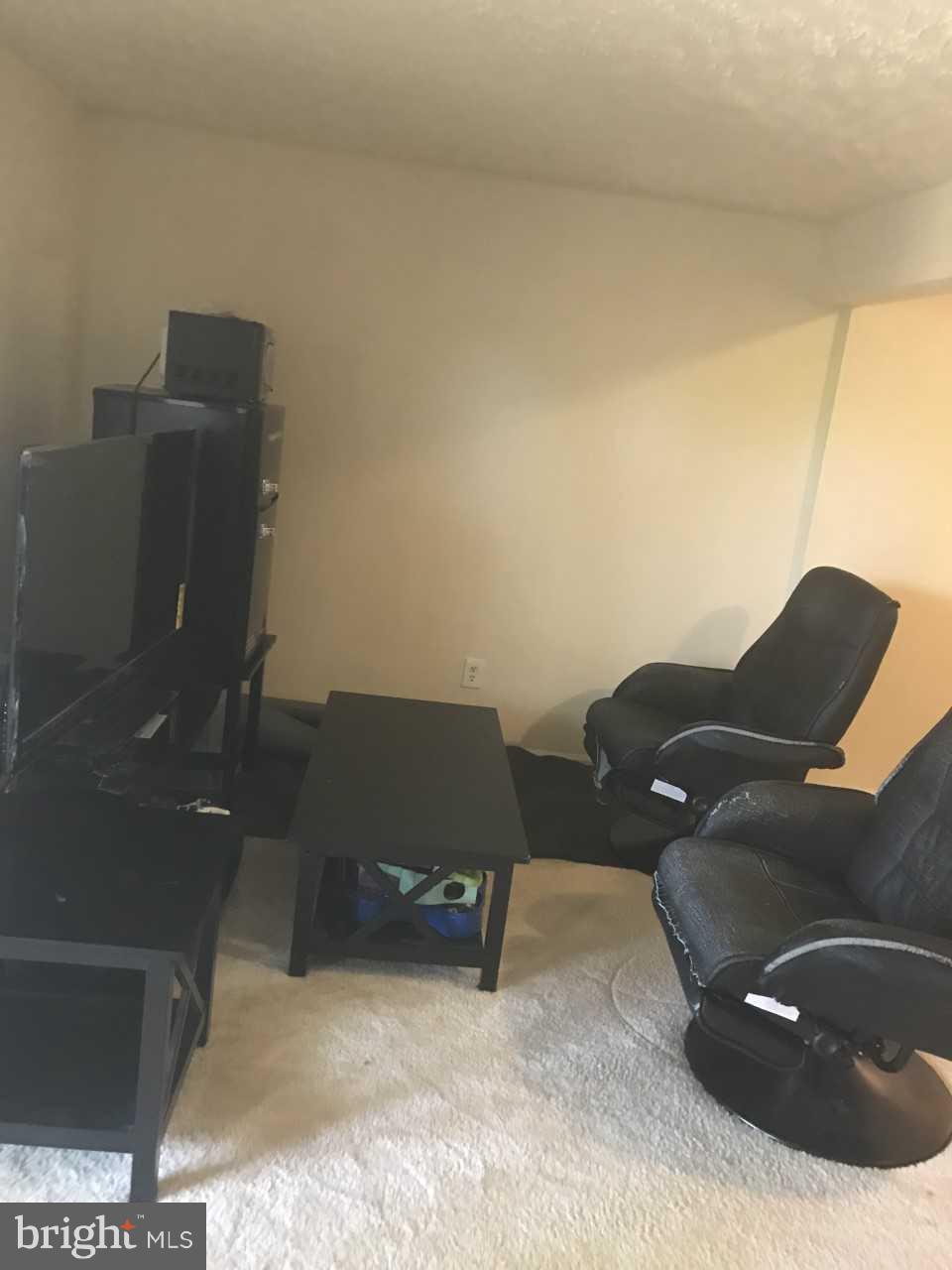 CAMBRIDGE SQUARE - Residential