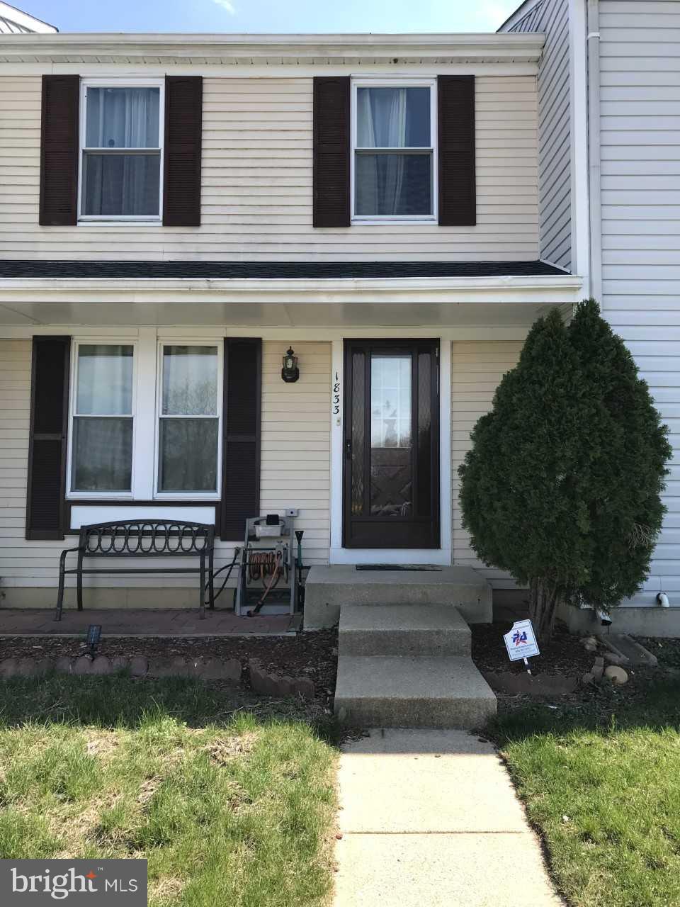 CAMBRIDGE SQUARE - Residential