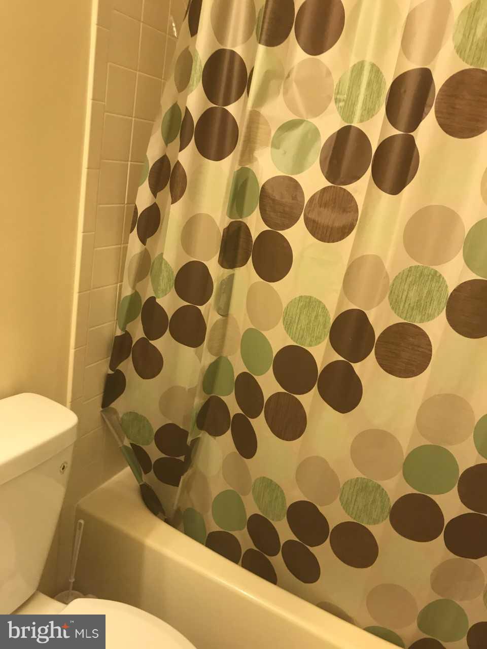 CAMBRIDGE SQUARE - Residential