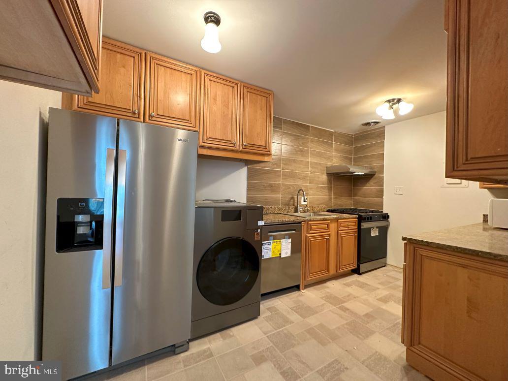 WALNUT GROVE - Residential Lease