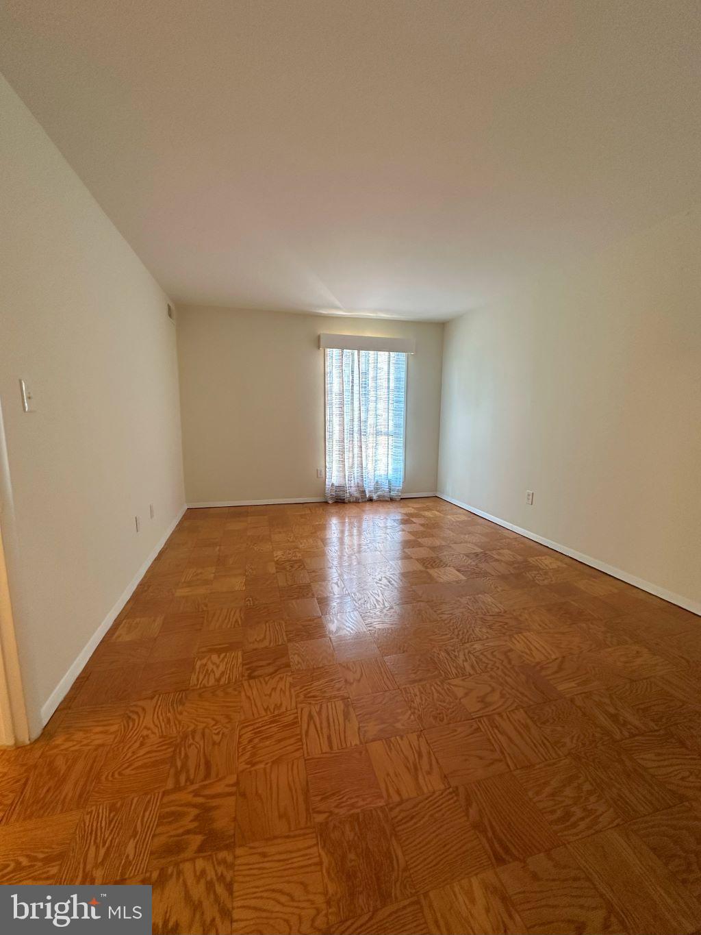 WALNUT GROVE - Residential Lease