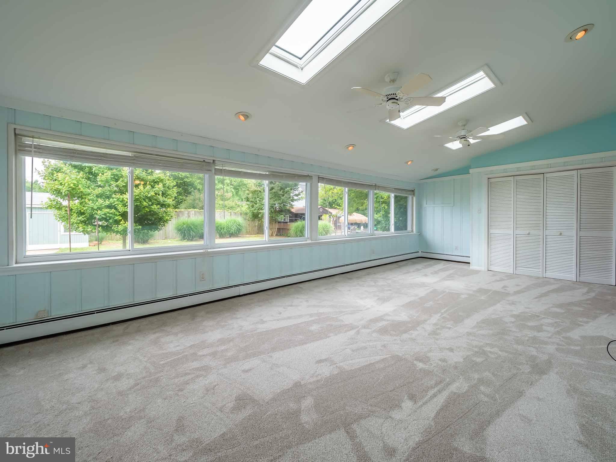 BEVERLEY BEACH - Residential