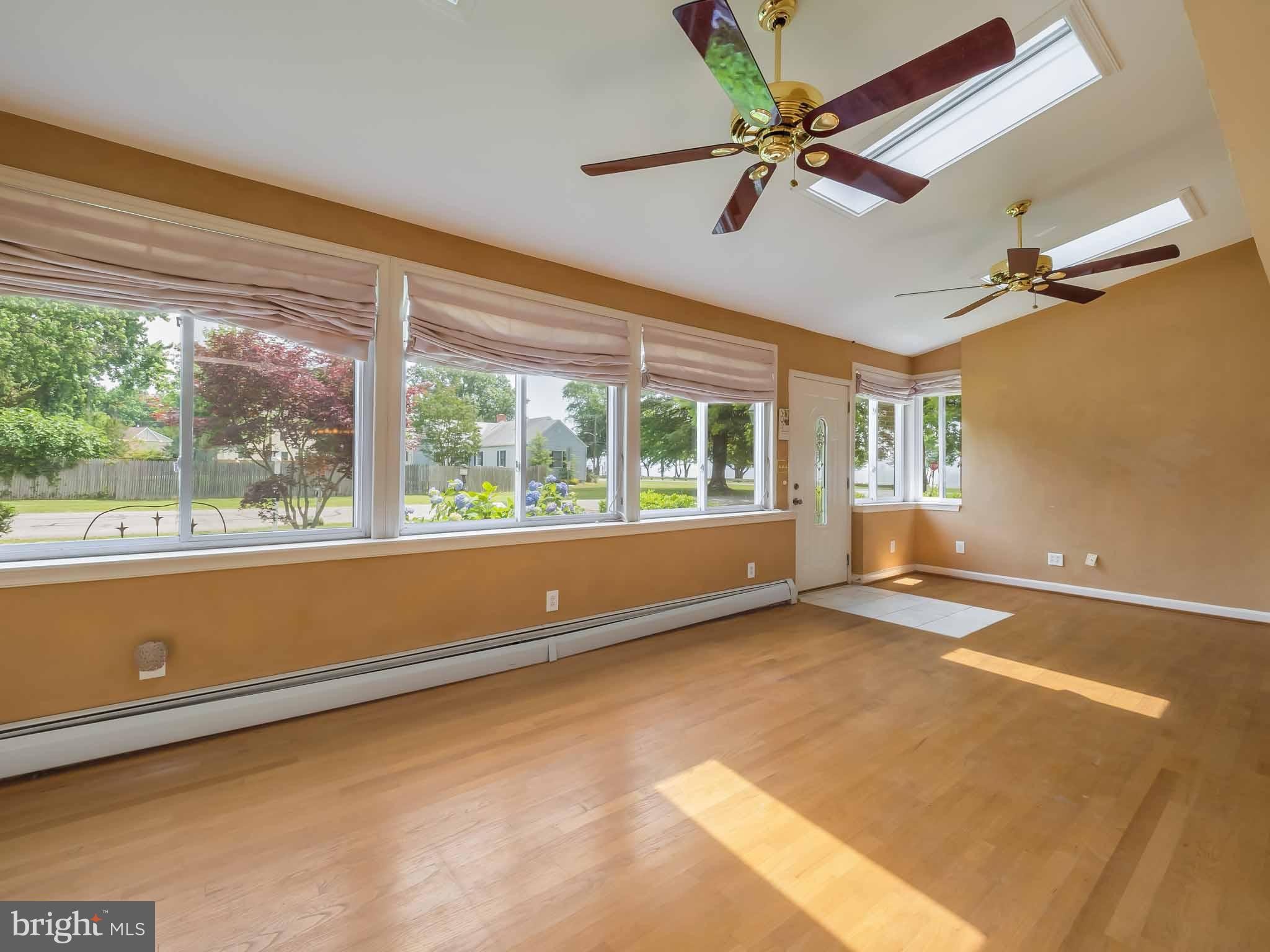 BEVERLEY BEACH - Residential