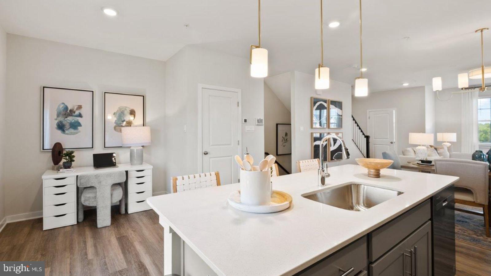 SPRING HILLS - Residential