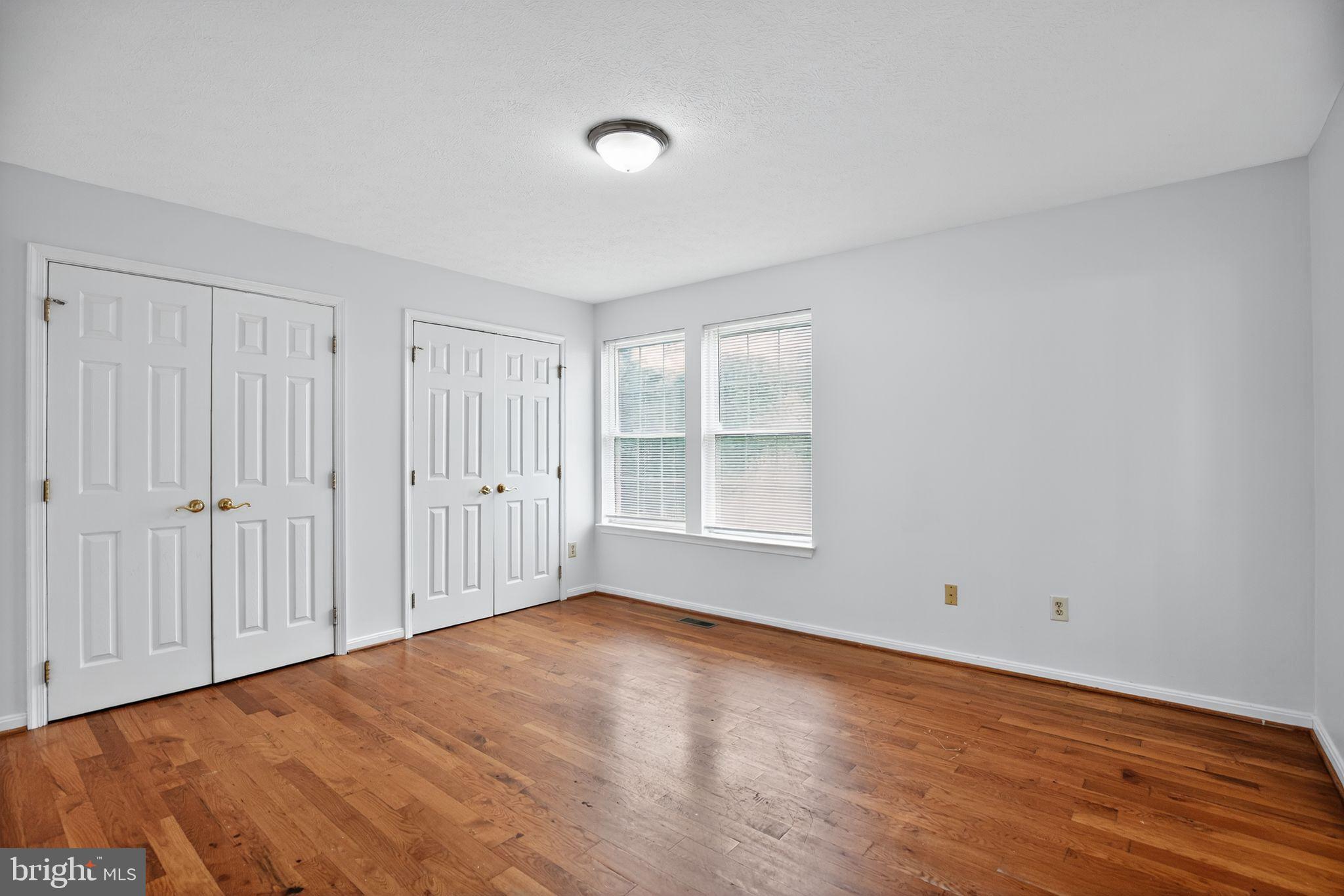 HICKORY HILLS - Residential Lease