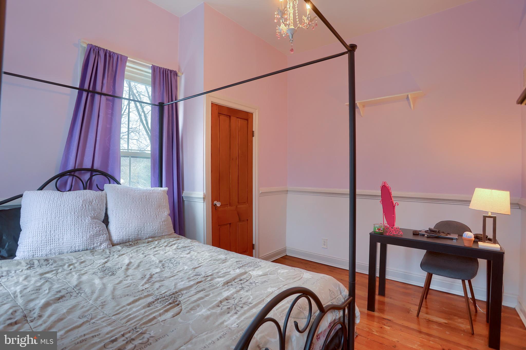 STRICKHOUSER VILLAGE - Residential