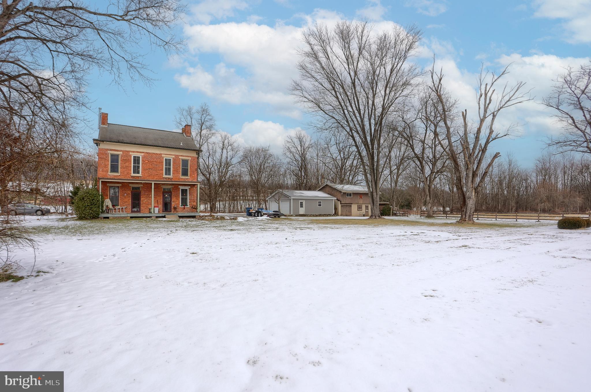 STRICKHOUSER VILLAGE - Residential