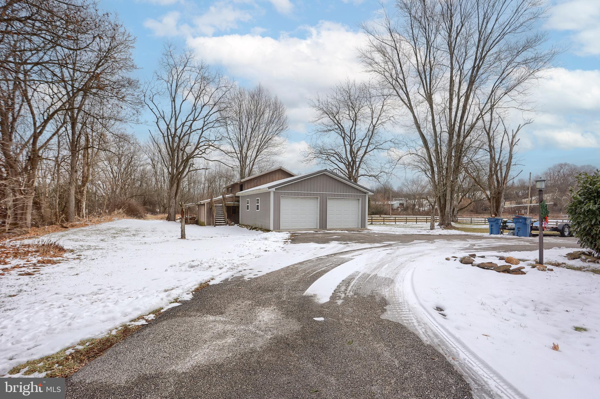 STRICKHOUSER VILLAGE - Residential