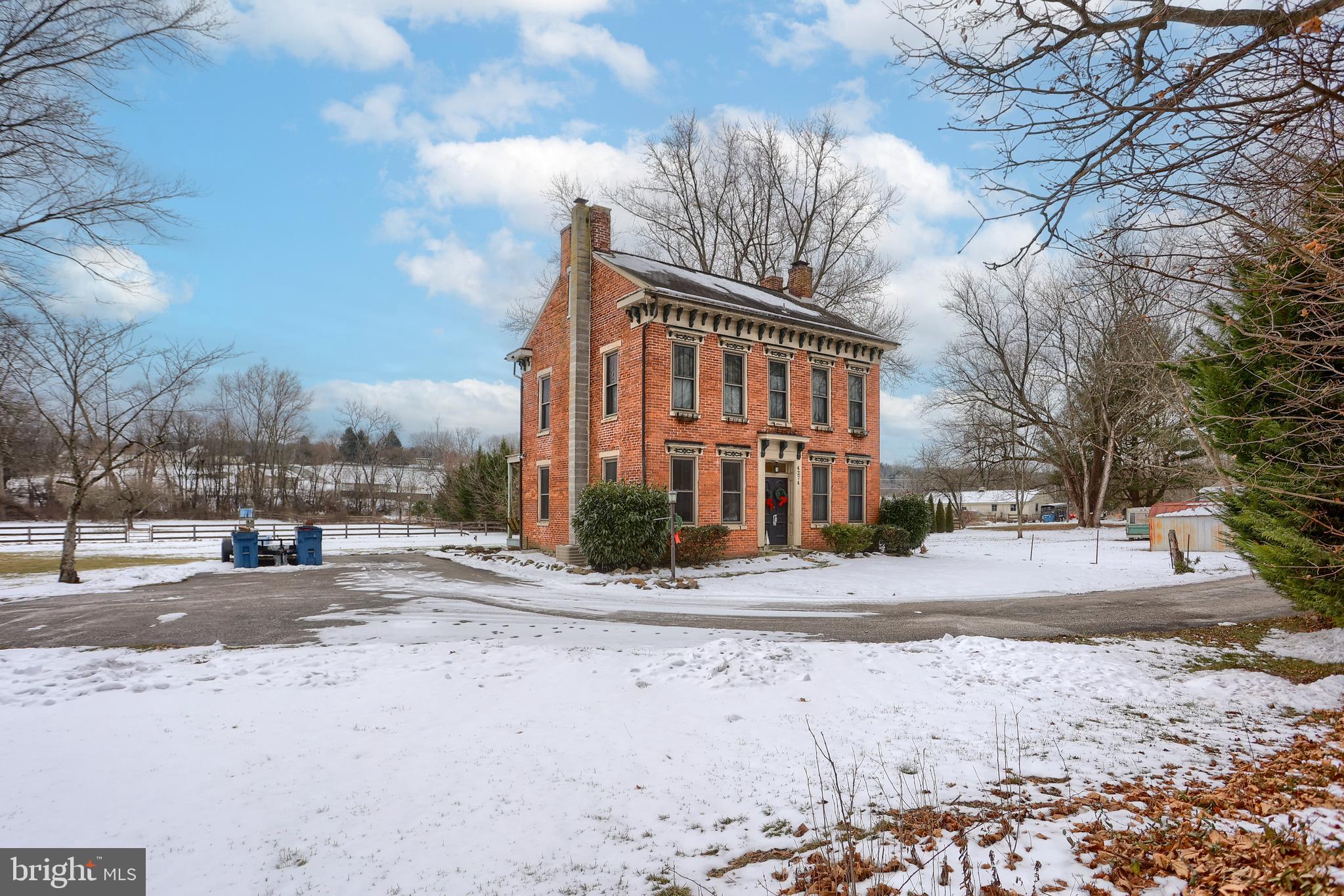 STRICKHOUSER VILLAGE - Residential