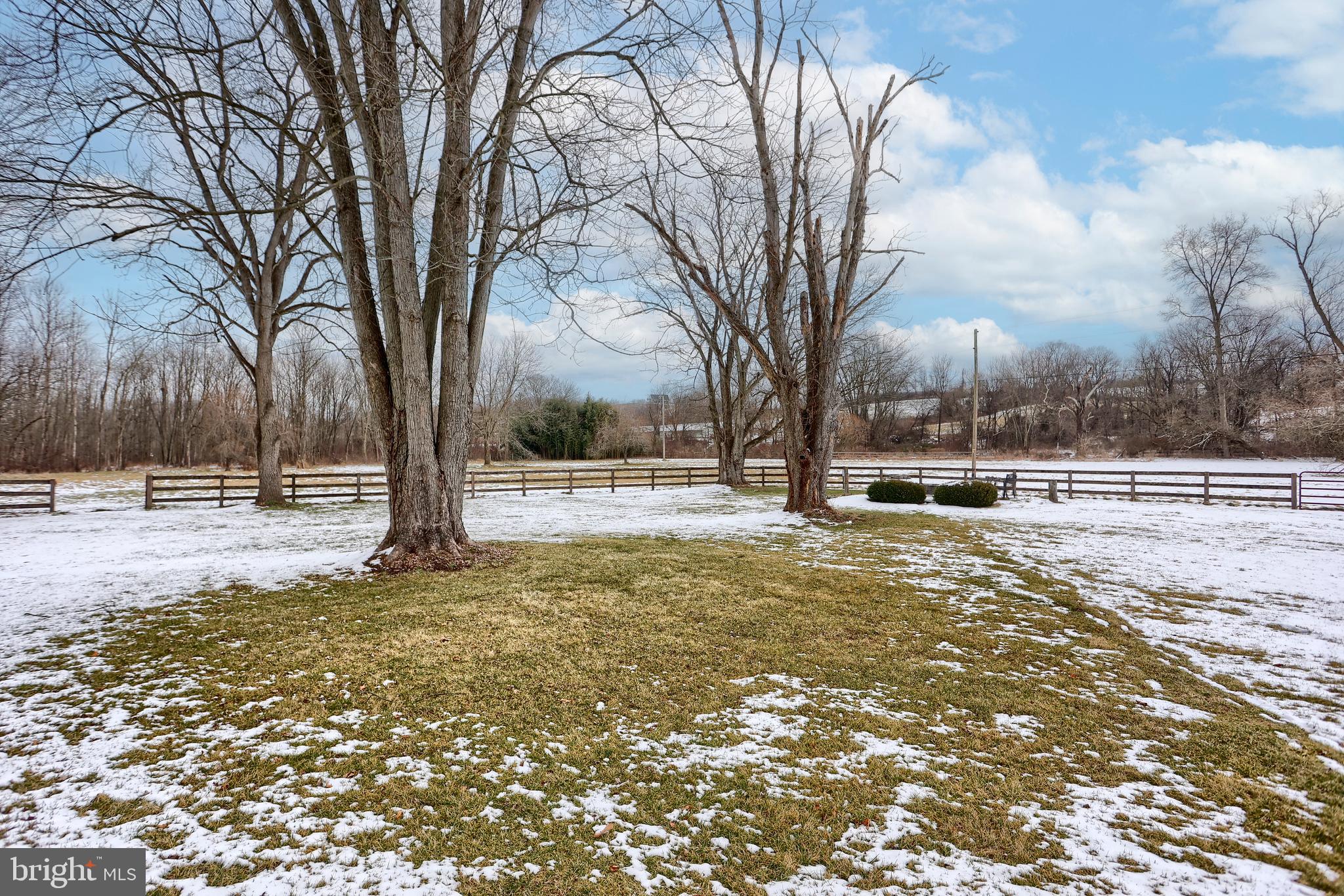 STRICKHOUSER VILLAGE - Residential